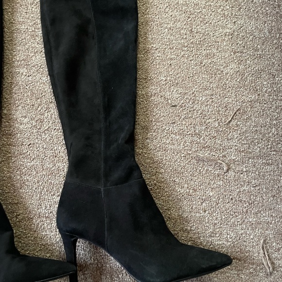 Michael kors. Black. Suede. Size 8 - Picture 1 of 3